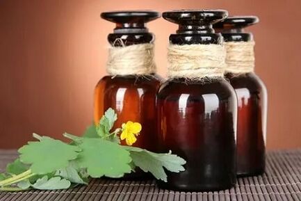Celandine herbal oil against nail fungus