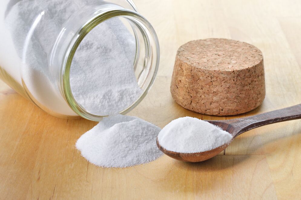 Baking soda helps in the fight against onychomycosis